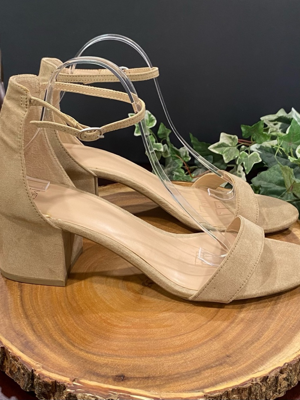 Time and Tru Women's Dressy Ankle-Strap Block Heel Beige Sandals 11M - Picture 5 of 9